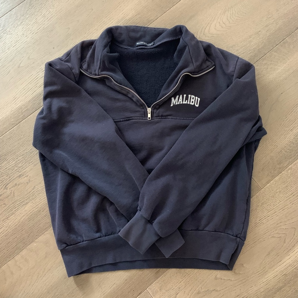 Brandy Melville Malibu half zip